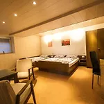 Hotel Bruderfels, Garni 2*