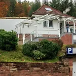 Bruderfels, Garni Hotel