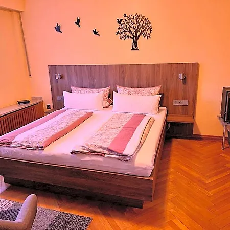 Bruderfels, Garni Hotel Rodalben