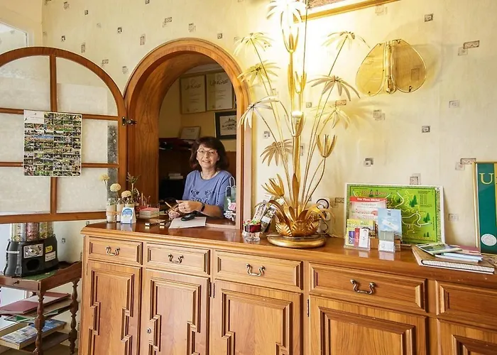 Bruderfels, Garni Hotel