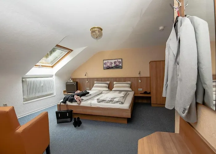 Bruderfels, Garni Hotel