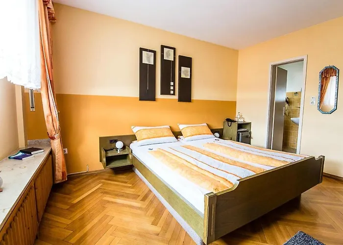 Bruderfels, Garni Rodalben