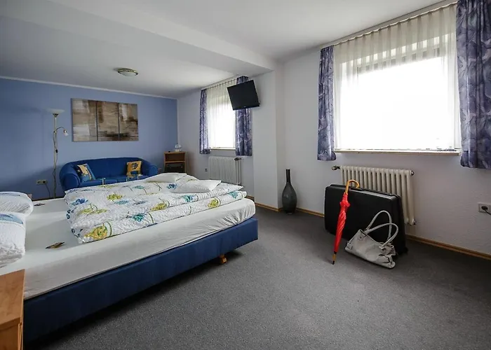 Bruderfels, Garni Hotel